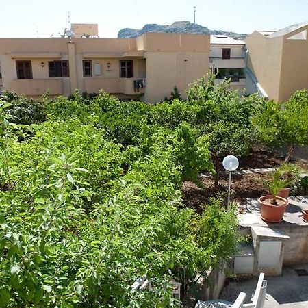 Il Giardino Degli Agrumi Кустоначи Екстериор снимка